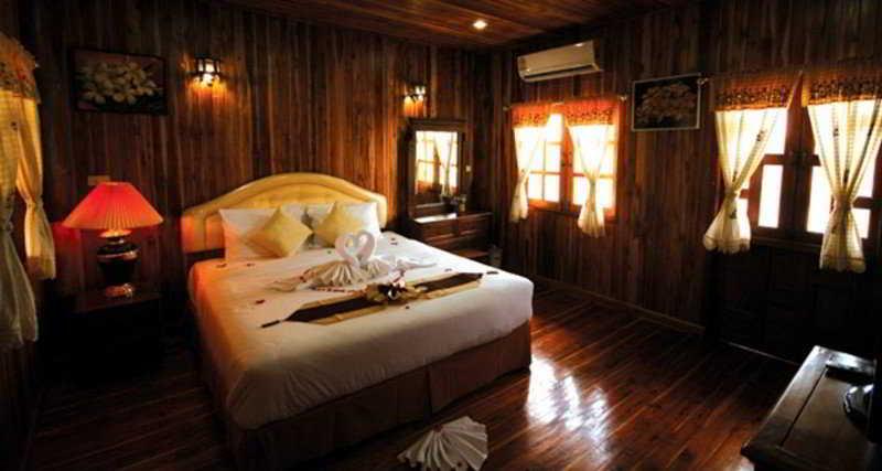 Yuwadee Resort Chalong Exterior foto